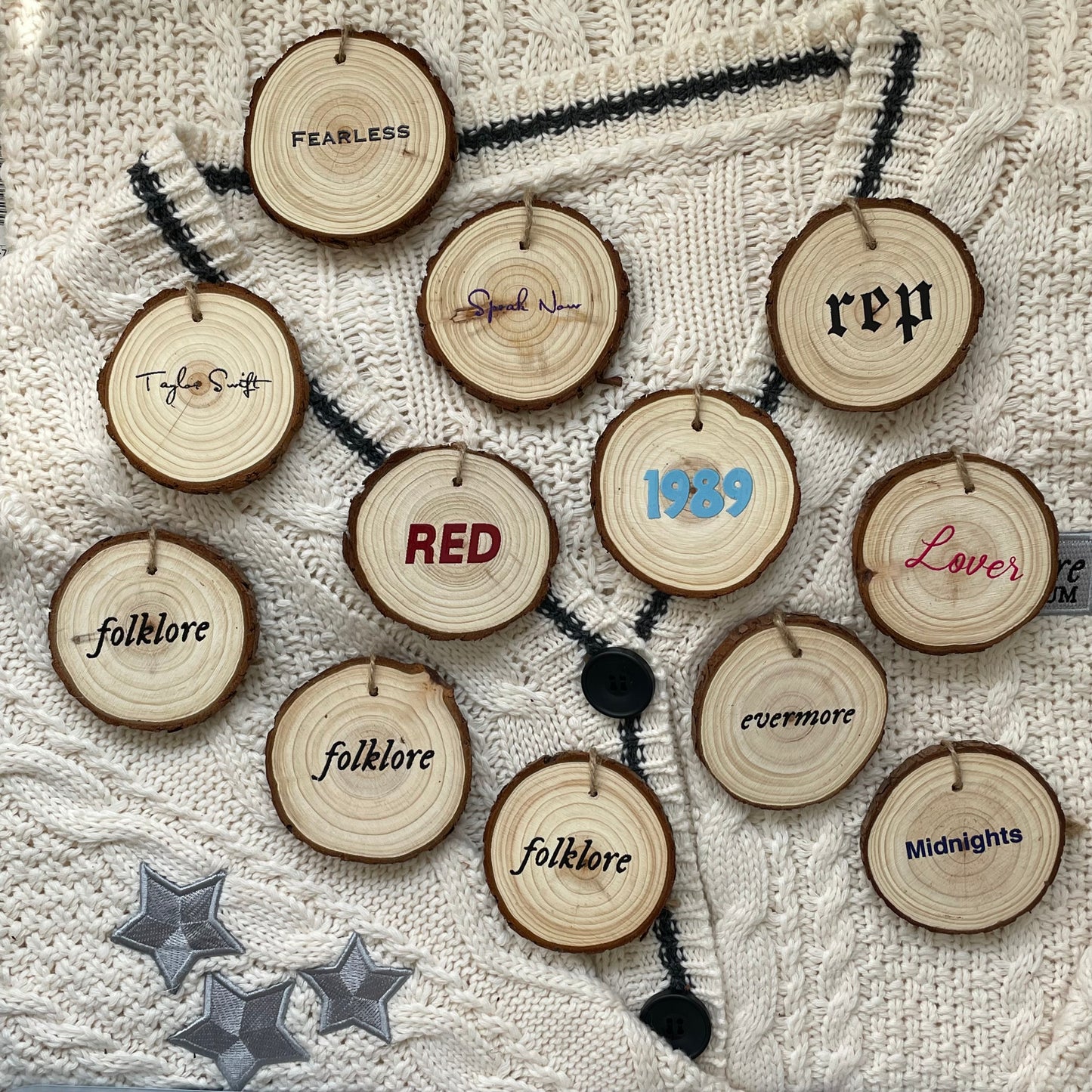 Cardigan Wooden Ornaments